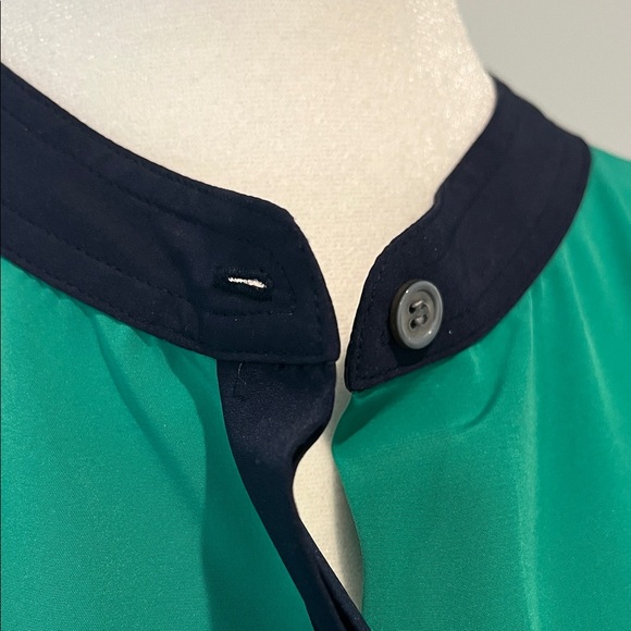 Vince Camuto Green and Navy Women's Blouse sz 12 - Picture 2 of 5